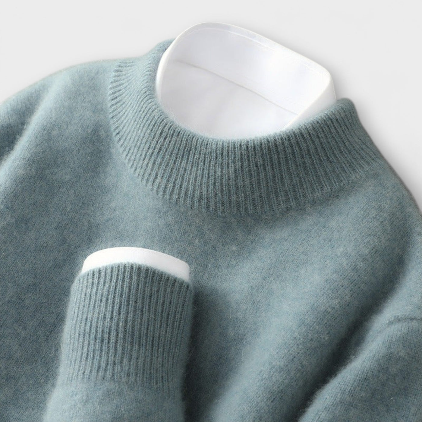 Pull in Cashmere with High Collar